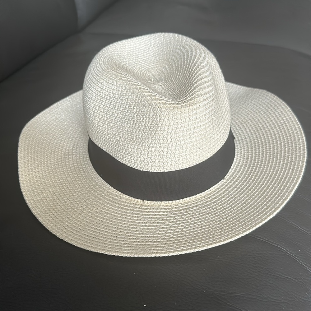 Straw Panama fedora sun hat